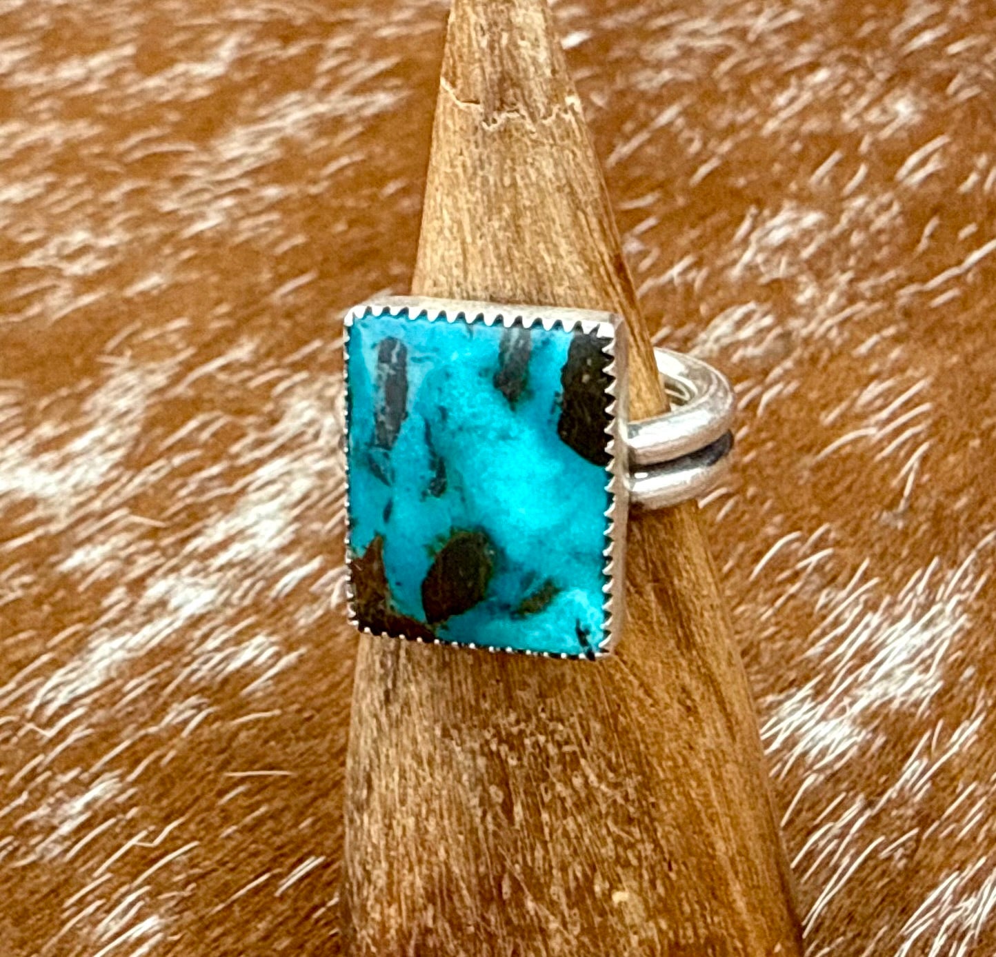 Sierra Nevada turquoise square double shank ring