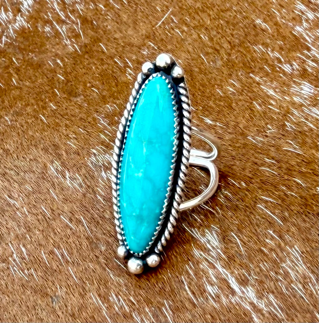 Bright Blue Kingman Turquoise split shank ring