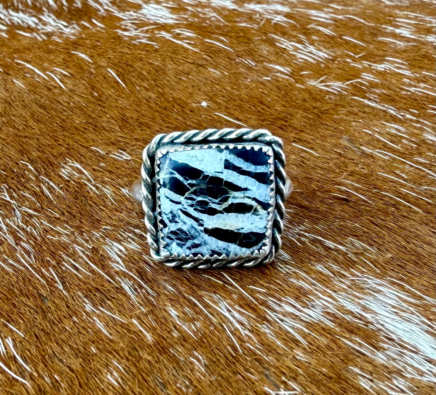 White Buffalo Square ring