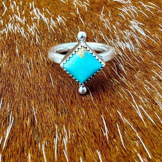 Mini Cassie Style Ring - Kingman Turquoise
