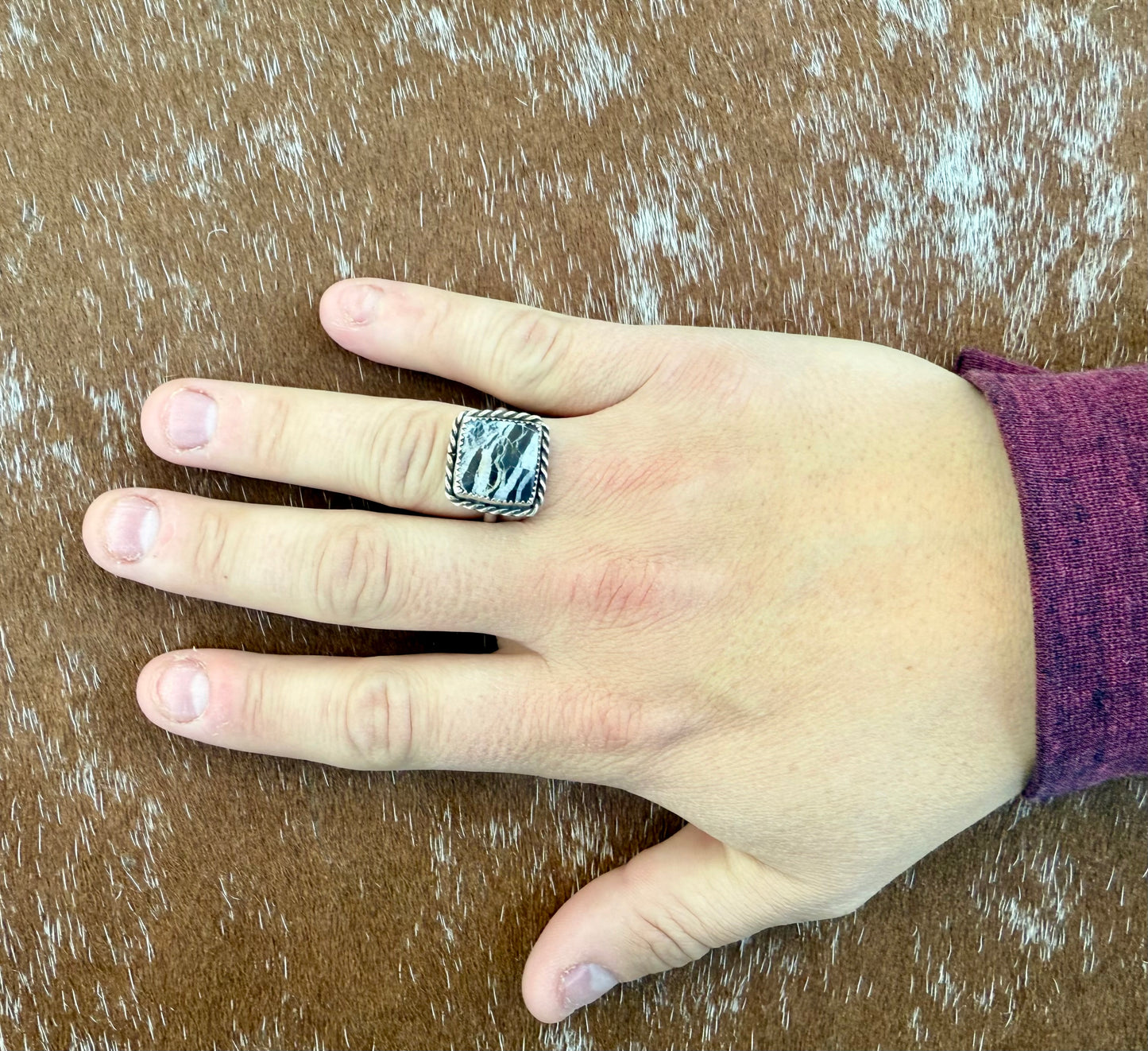 White Buffalo Square ring