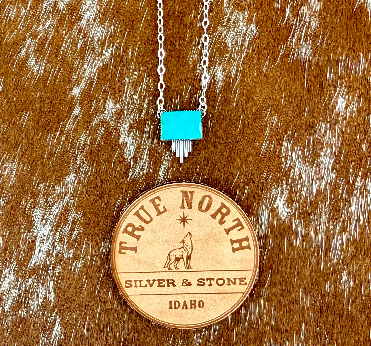 Kingman Turquoise Bar Necklace with Silver Flare