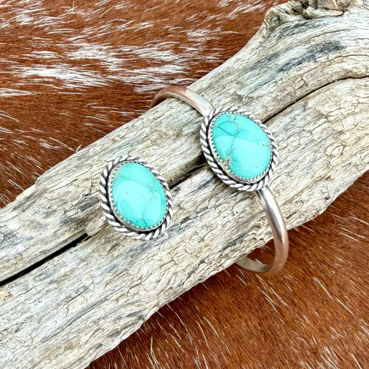 Carico Lake turquoise cuff bracelet