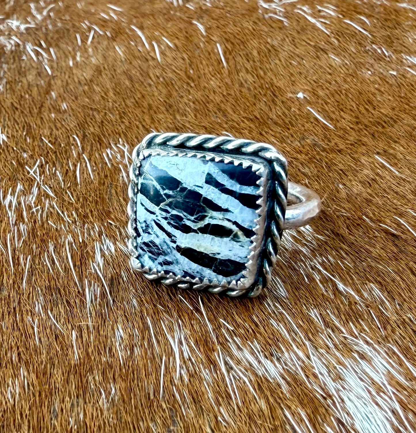 White Buffalo Square ring