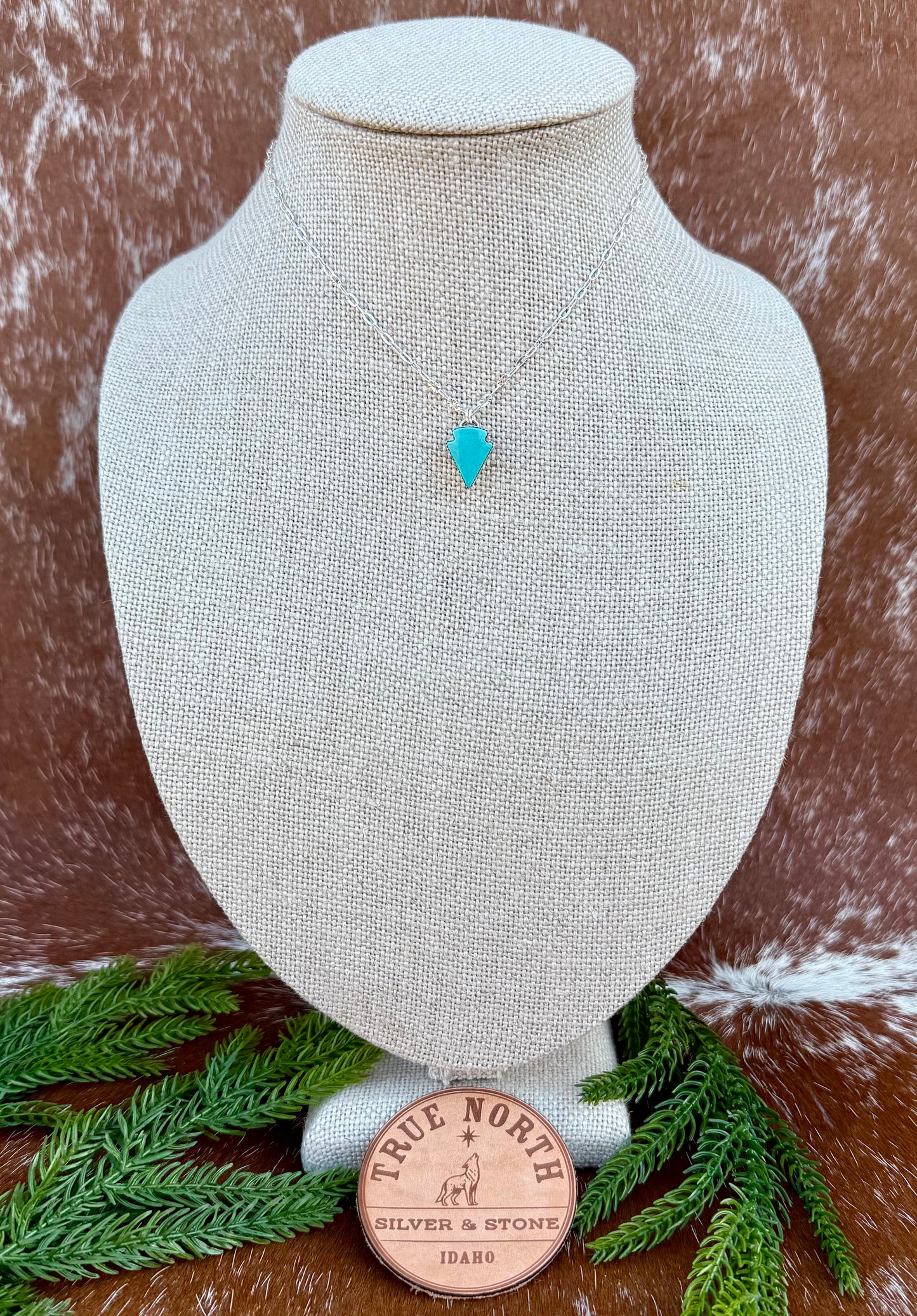 Campitos Turquoise Arrowhead Necklace