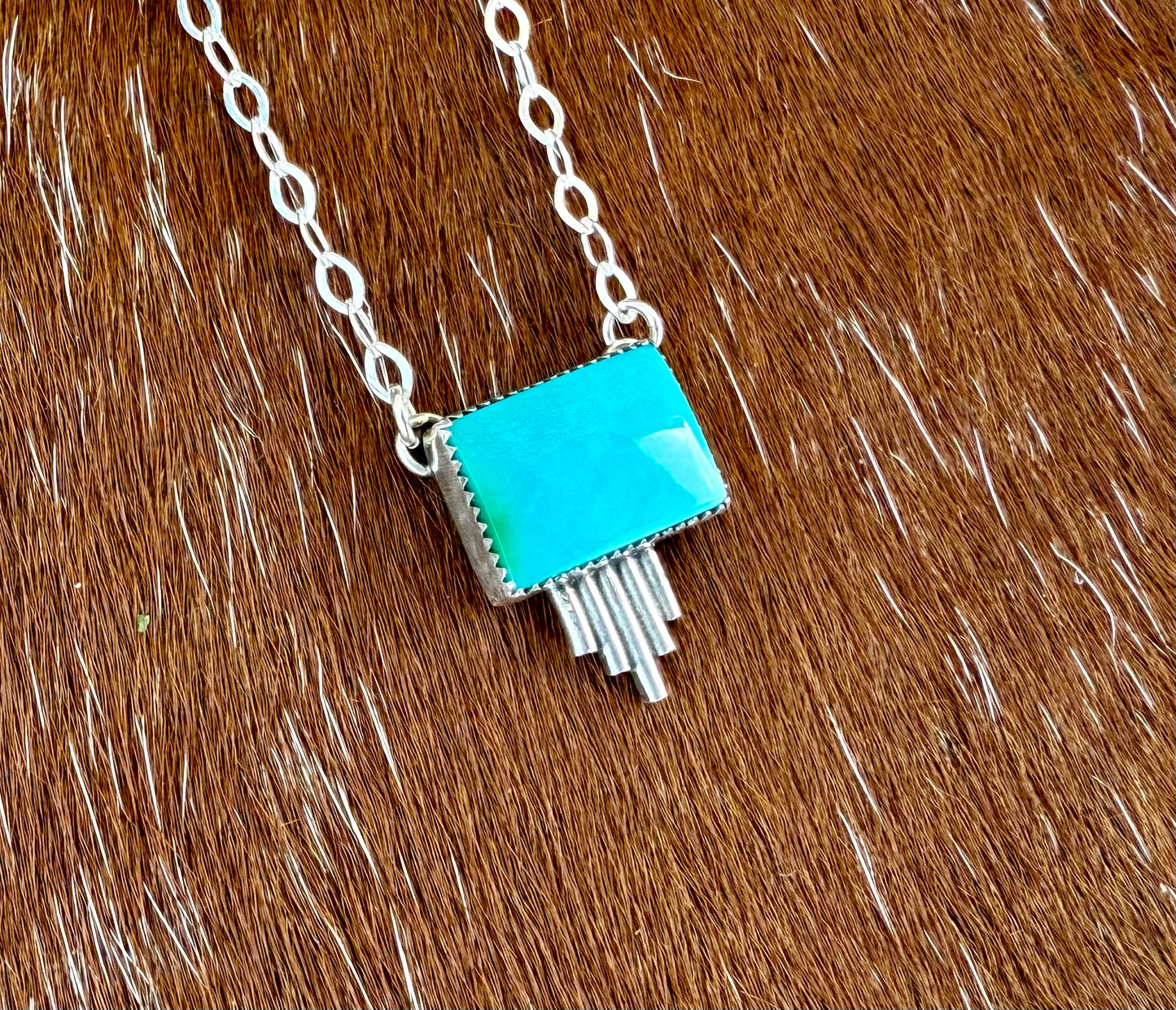 Kingman Turquoise Bar Necklace with Silver Flare