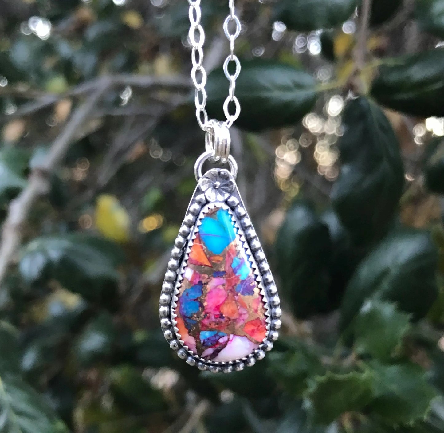 Kingman Composite Teardrop Flower Necklace
